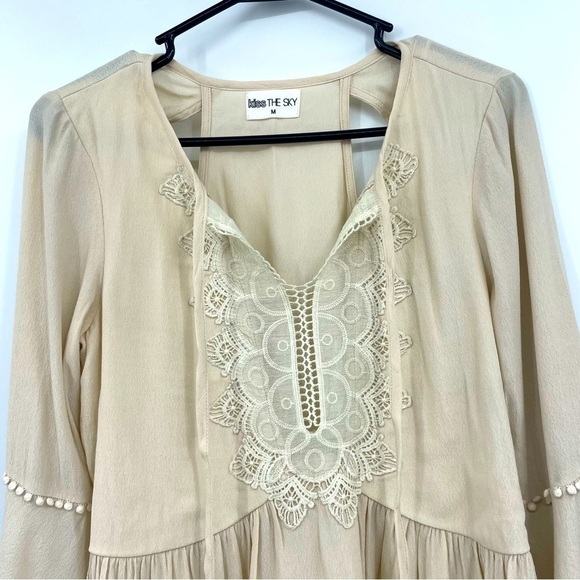 Urban Outfitters Kiss the Sky “Instant Karma” Dress Cream Lace Boho Style Size M - Picture 4 of 12